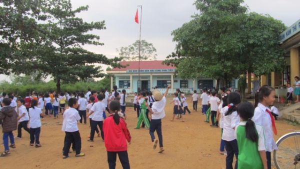 Le Van Tam Elementary