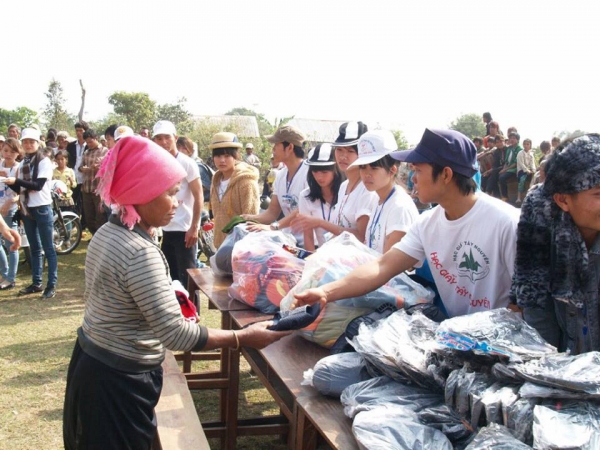 Help other groups in Gia Lai